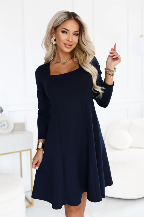 IVANA &ndash; &scaron;aty &aacute;&ccaron;kov&eacute;ho strihu s dlh&yacute;mi ruk&aacute;vmi, tmavomodr&eacute;